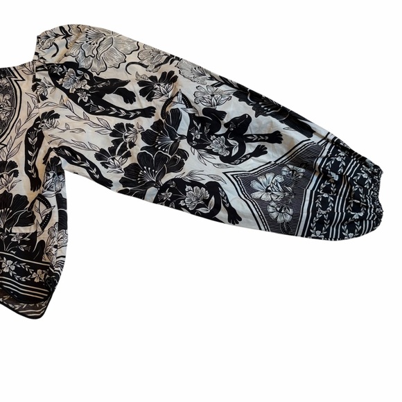 Farm Rio Leopard Floral Blouse | Black & White | Boat Neck | SMALL | NWT - Picture 8 of 12